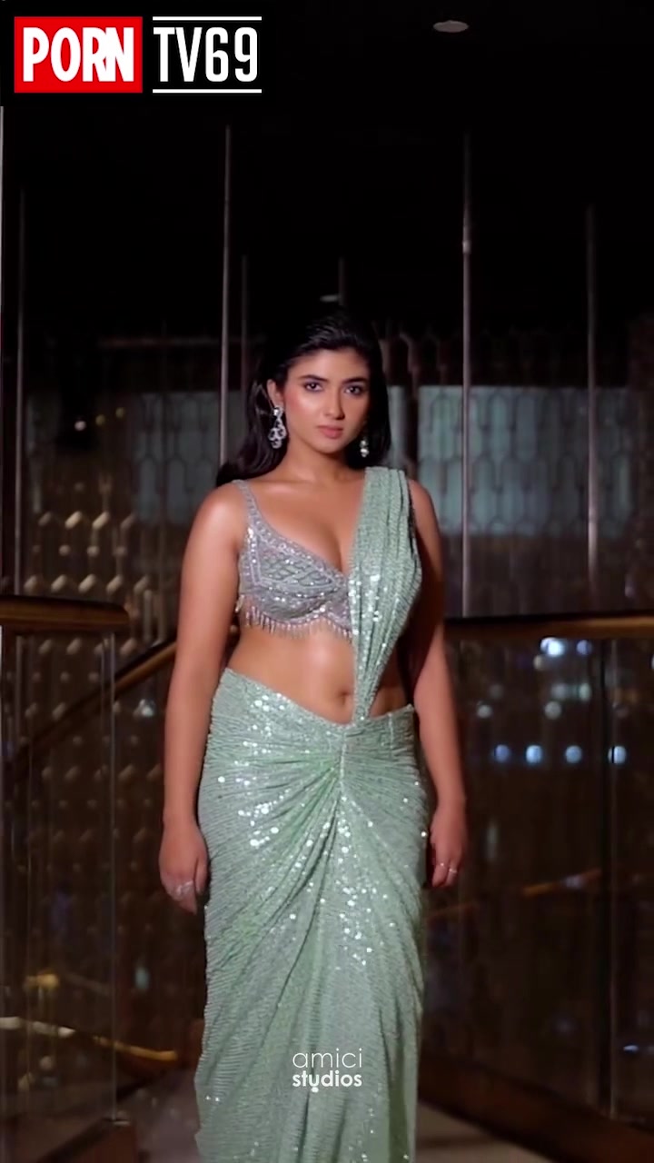 Pragya Nagra – Beautiful angel showing off her big boobs!!!