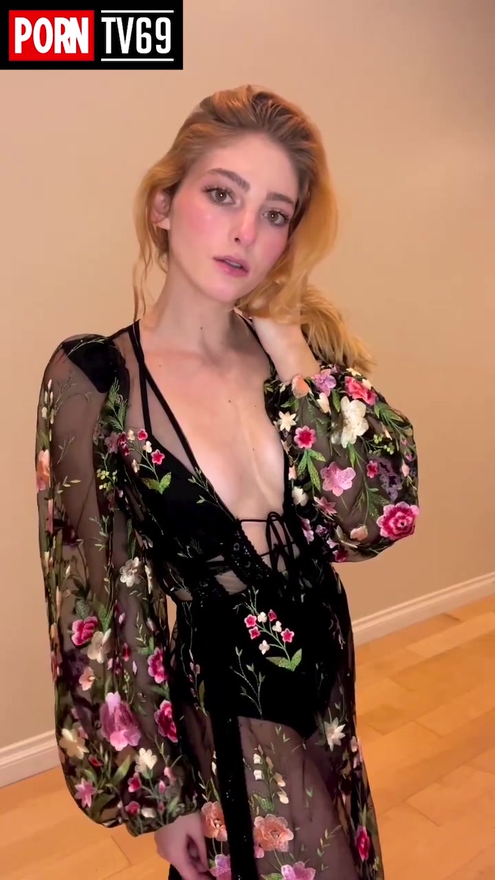 Willow Shields hunger games nude video is hot viral!!!