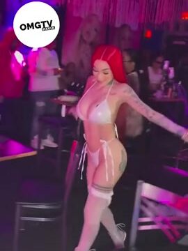 Bhad Bhabie / Danielle Bregoli – Nude video in the club!!!