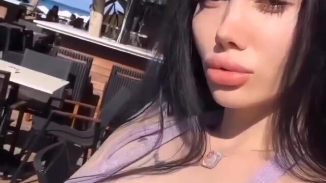 Türk Ifşa new video showing off her huge breasts is so hot!!!