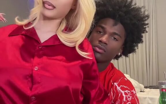 Alabama Barker’s New Porn Video With Boyfriend Is Hot Viral!!!