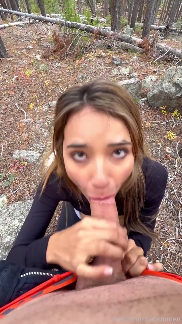 Veronica Diaz Sucks Her Boyfriend’s Cock In The Woods