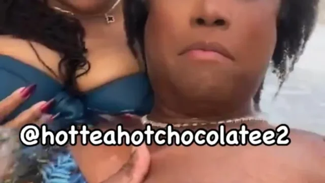 Blueface Mom Nude Showing Off Her Big Breasts On Live Stream