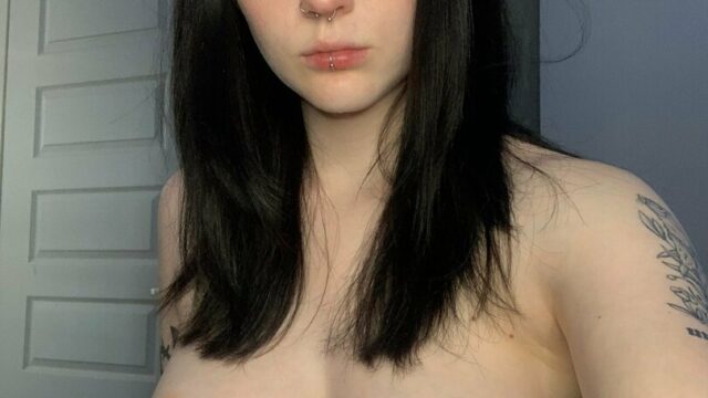 Bvnnybeth Onlyfans Nude Shows Off Her Sexy Body